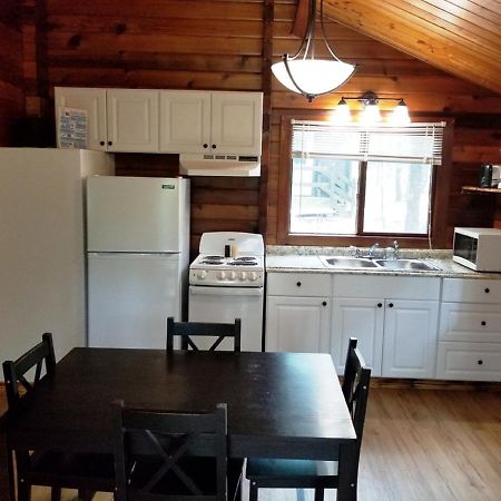 Lake Texoma Camping Resort Cabin 8 Willow Spring Екстер'єр фото